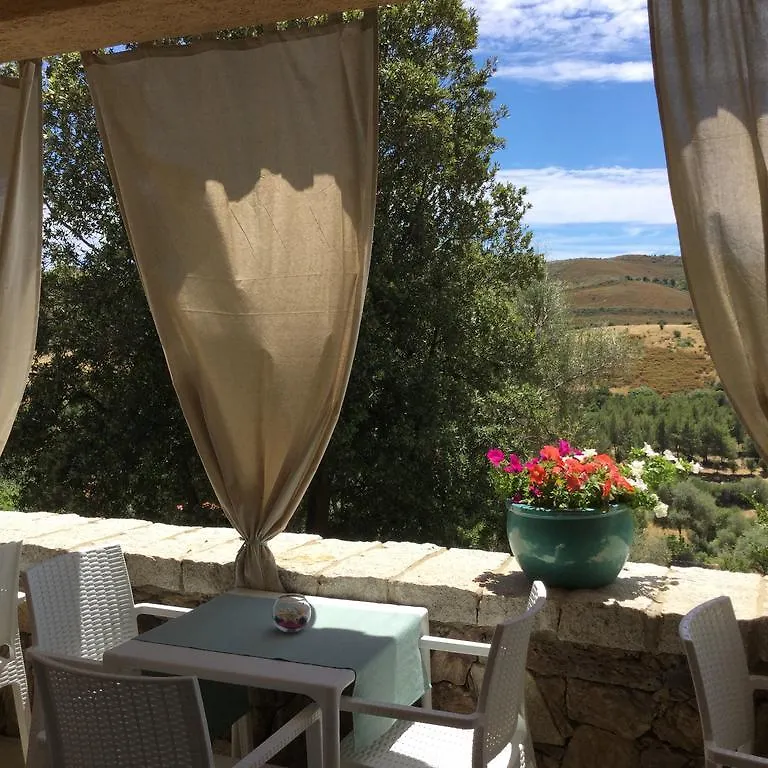 Il Giardino Di Daniela Bed & Breakfast San Teodoro